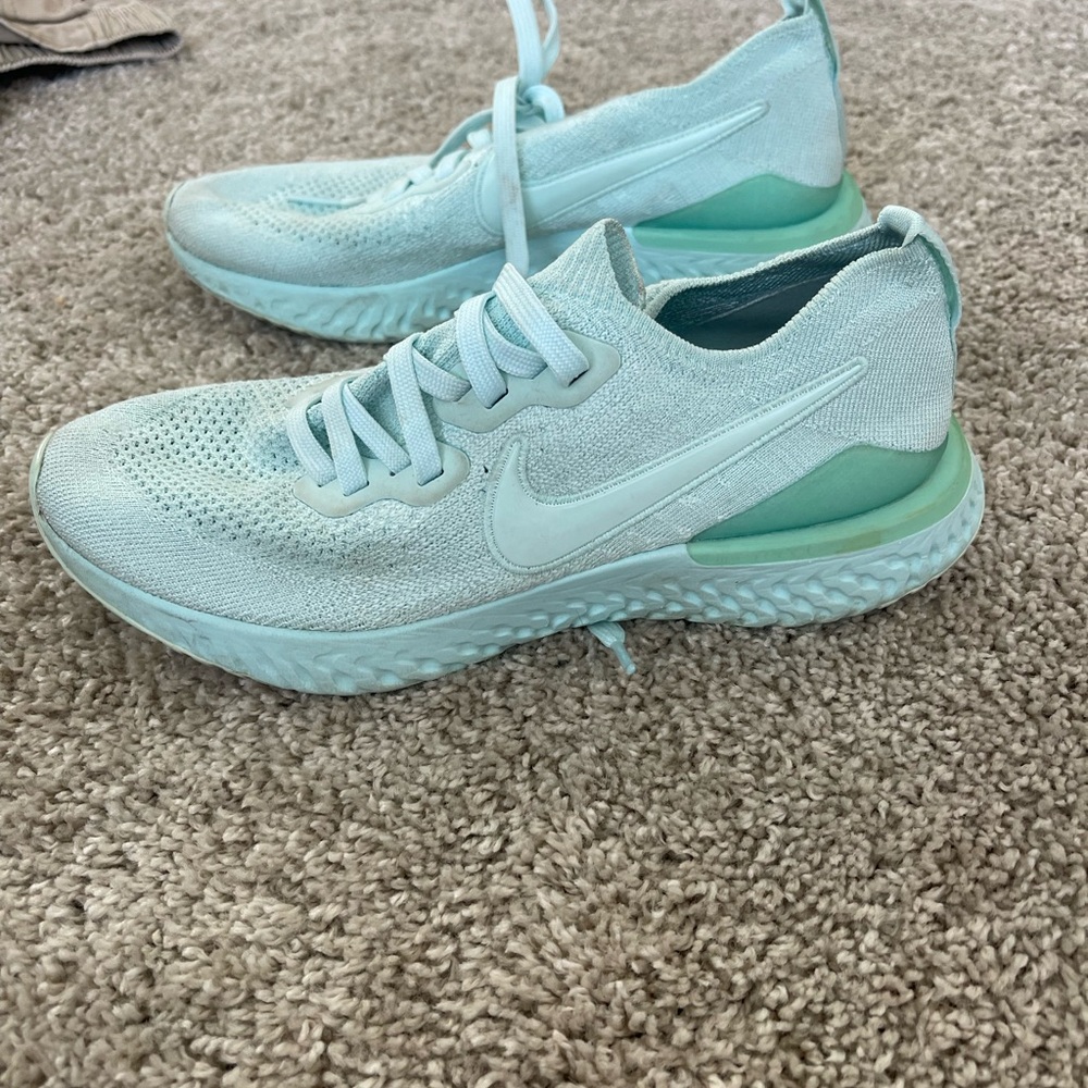 Nike Women's Aqua Athletic Shoes